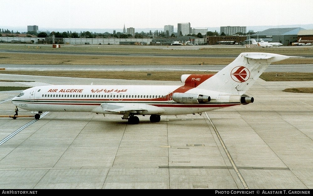 Aircraft Photo of 7T-VEI | Boeing 727-2D6/Adv | Air Algérie | AirHistory.net #64410