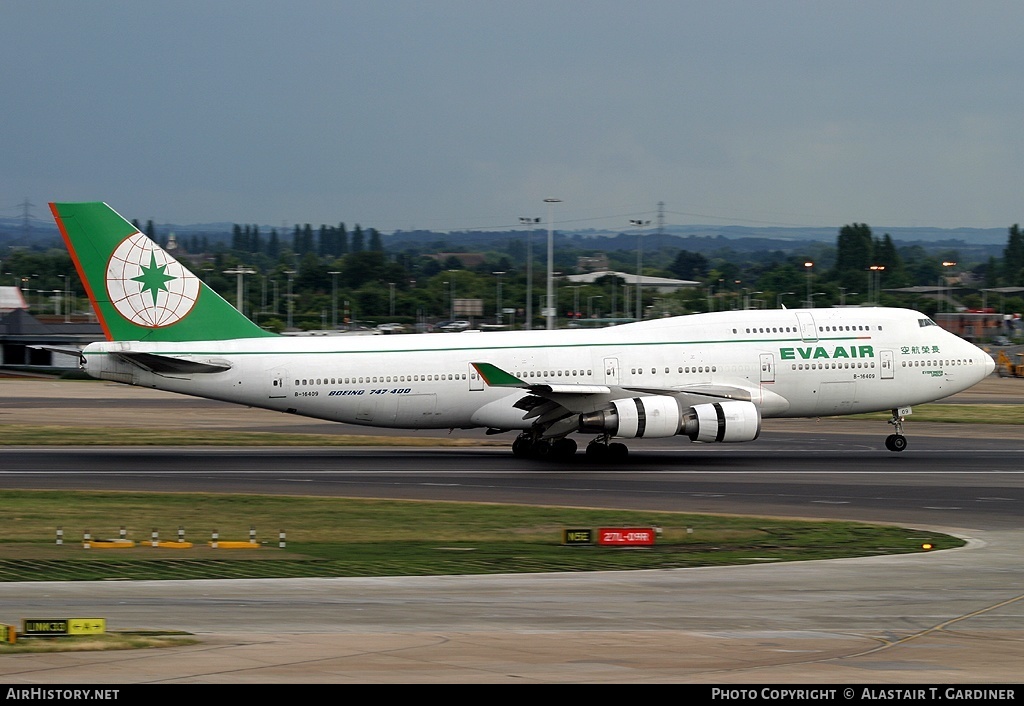 Aircraft Photo of B-16409 | Boeing 747-45EM | EVA Air | AirHistory.net #64415