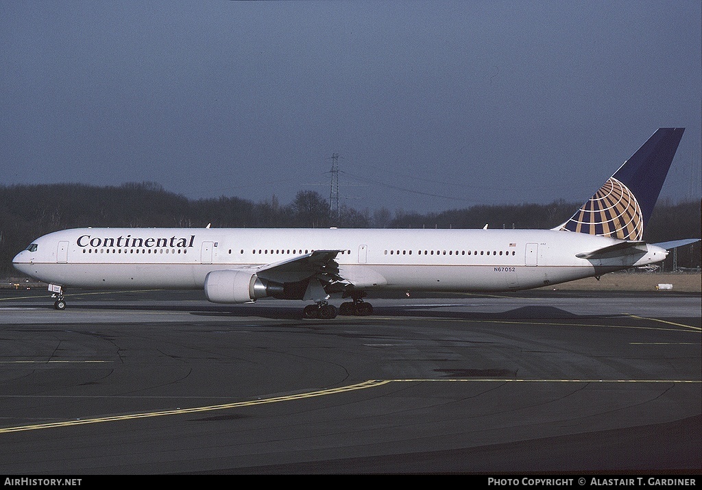 Aircraft Photo of N67052 | Boeing 767-424/ER | Continental Airlines | AirHistory.net #64473