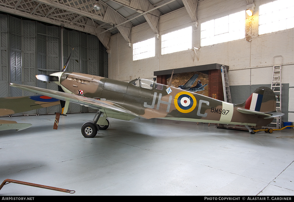 Aircraft Photo of G-MKVB / BM597 | Supermarine 349 Spitfire LF5B | UK - Air Force | AirHistory.net #64532