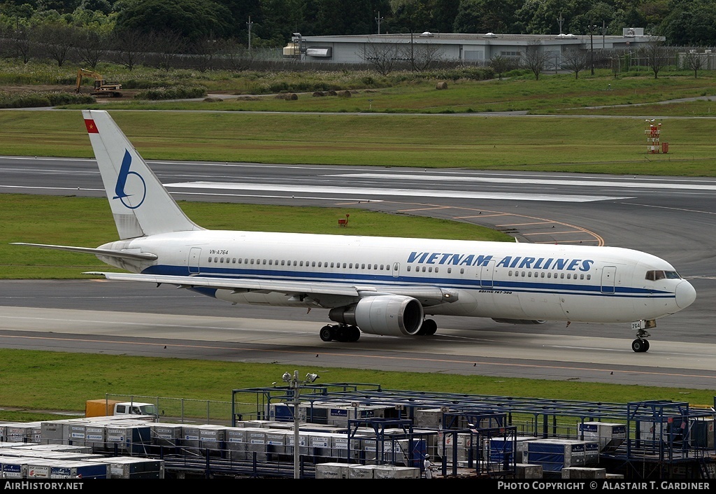 Aircraft Photo of VN-A764 | Boeing 767-324/ER | Vietnam Airlines | AirHistory.net #64590