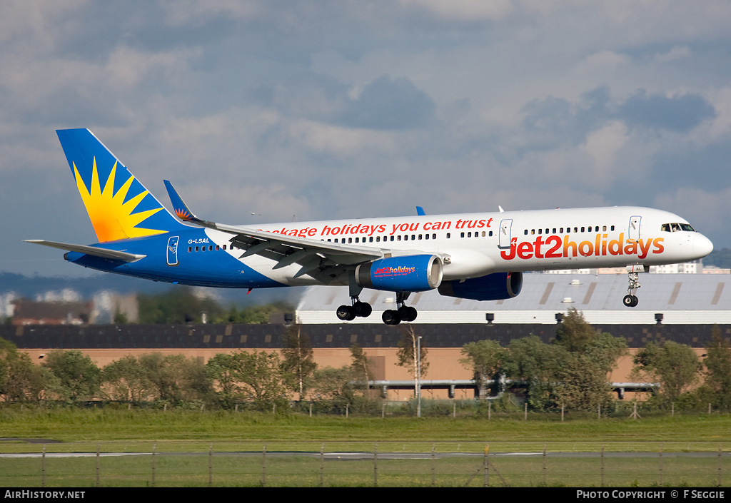 Aircraft Photo of G-LSAL | Boeing 757-204 | Jet2 Holidays | AirHistory.net #64621