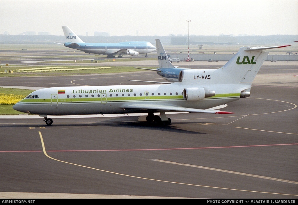 Aircraft Photo of LY-AAS | Yakovlev Yak-42D | Lithuanian Airlines | AirHistory.net #64834
