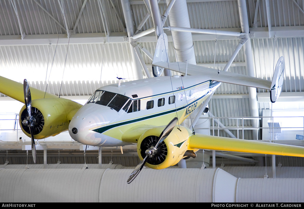 Aircraft Photo of N522B | Beech D18S | AirHistory.net #64840