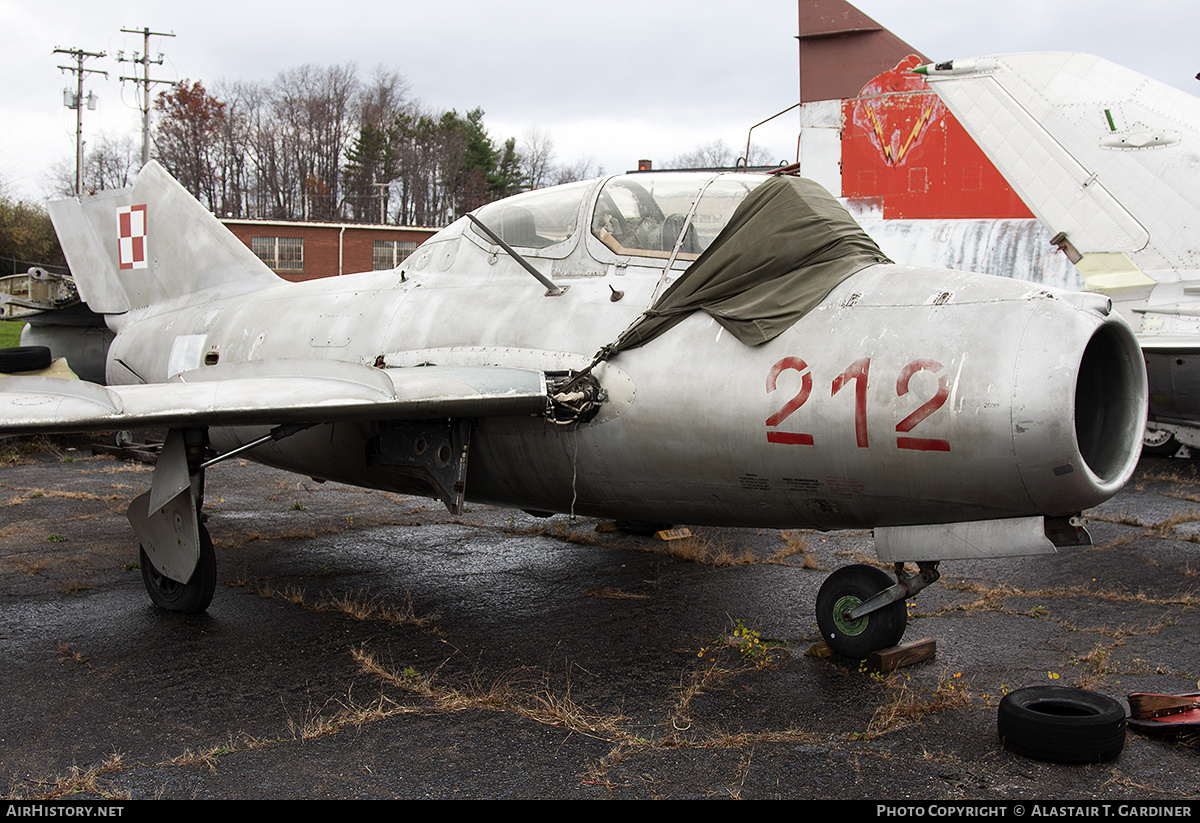 Aircraft Photo of 212 | PZL-Mielec SBLim-2 (MiG-15UTI) | Poland - Air Force | AirHistory.net #64896