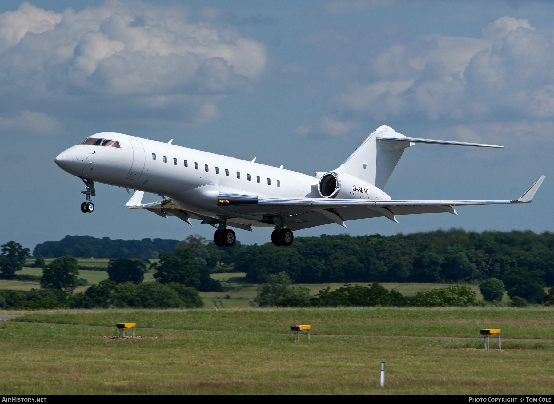 Aircraft Photo of G-SENT | Bombardier Global Express (BD-700-1A10) | AirHistory.net #65120