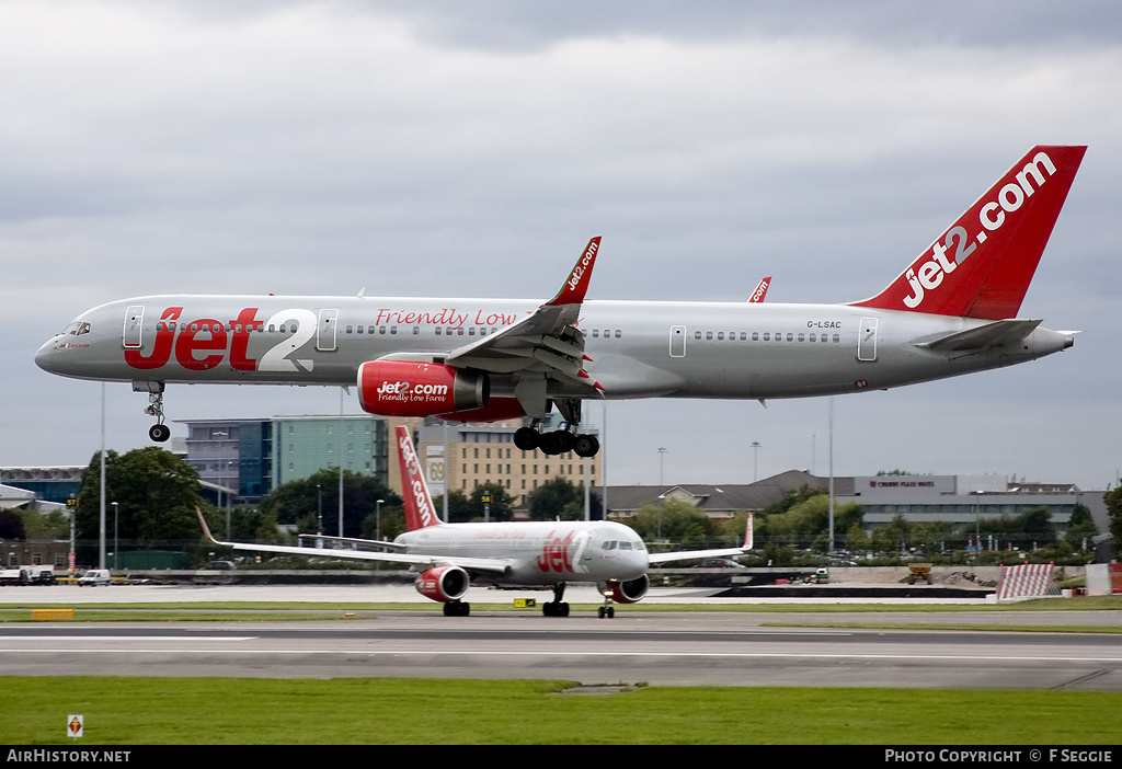 Aircraft Photo of G-LSAC | Boeing 757-23A | Jet2 | AirHistory.net #65385