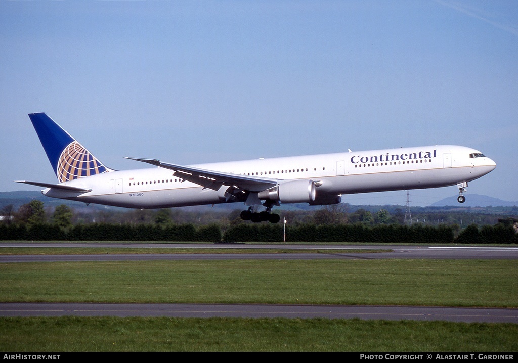 Aircraft Photo of N78060 | Boeing 767-424/ER | Continental Airlines | AirHistory.net #65386