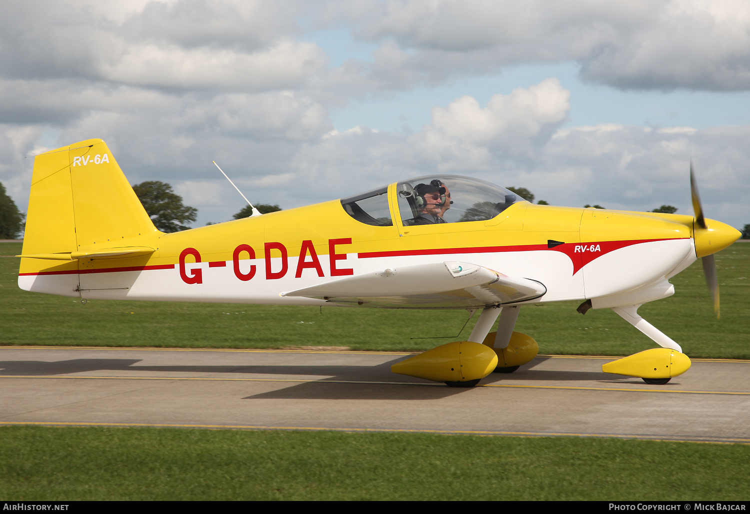 Aircraft Photo of G-CDAE | Van's RV-6A | AirHistory.net #65391