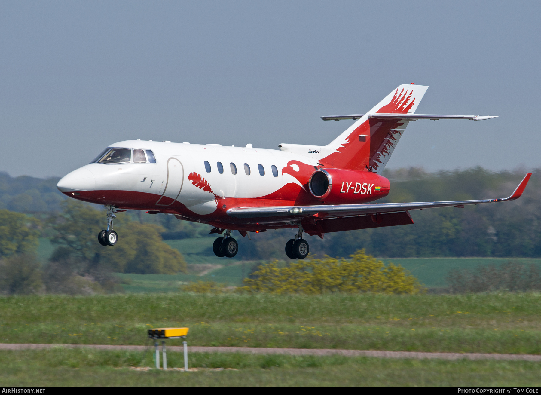 Aircraft Photo of LY-DSK | Raytheon Hawker 850XP | AirHistory.net #65421
