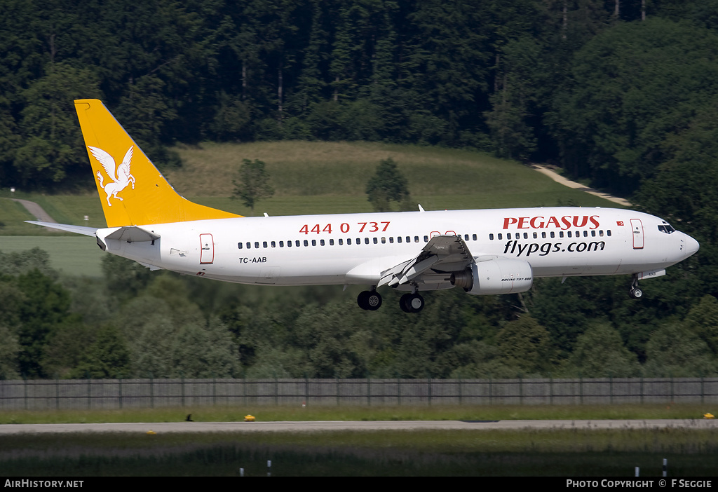 Aircraft Photo of TC-AAB | Boeing 737-86N | Pegasus Airlines | AirHistory.net #65521