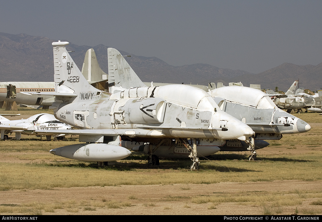 Aircraft Photo of 154628 | Douglas OA-4M Skyhawk | USA - Navy | AirHistory.net #65574