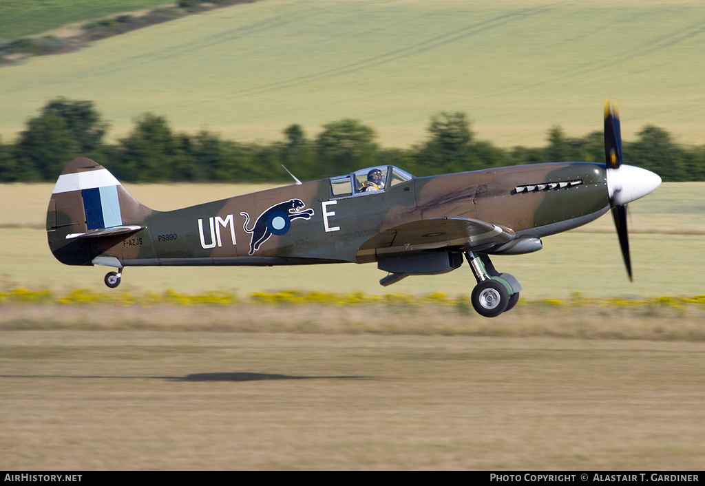 Aircraft Photo of F-AZJS / PS890 | Supermarine 389 Spitfire PR19 | UK - Air Force | AirHistory.net #65575