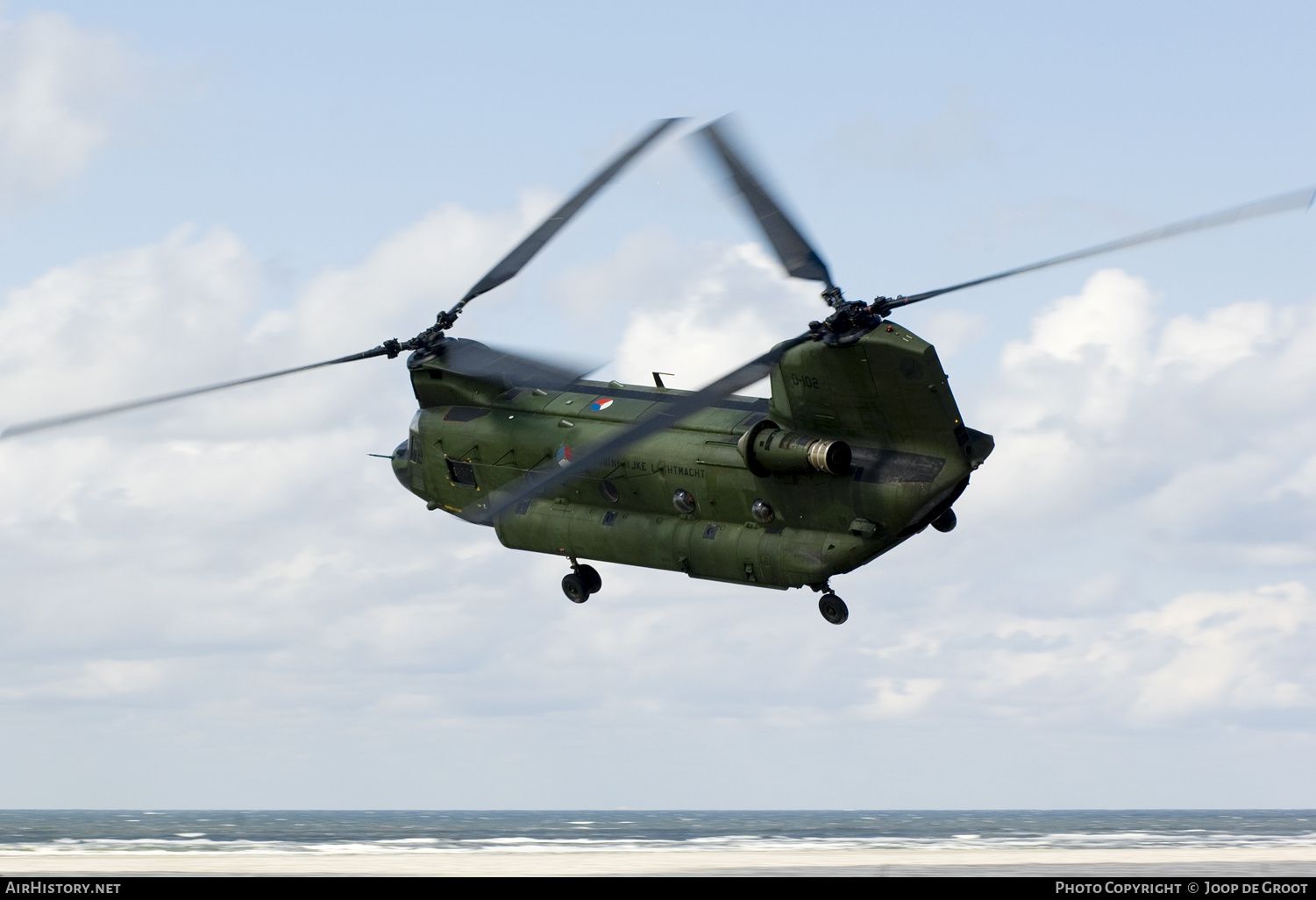 Aircraft Photo of D-102 | Boeing CH-47D Chinook (414) | Netherlands - Air Force | AirHistory.net #65649