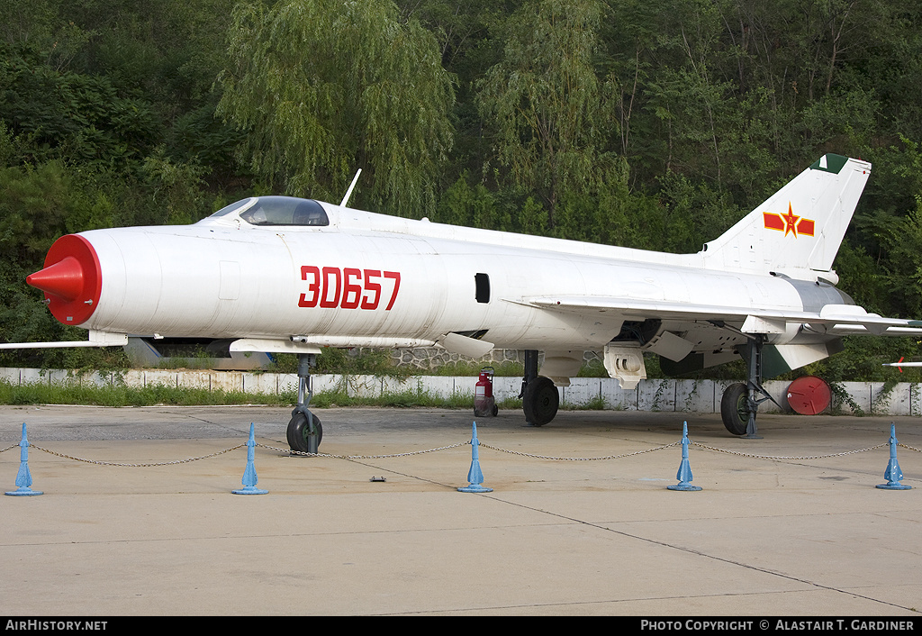 Aircraft Photo of 30657 | Shenyang J-8I | China - Air Force | AirHistory.net #65721