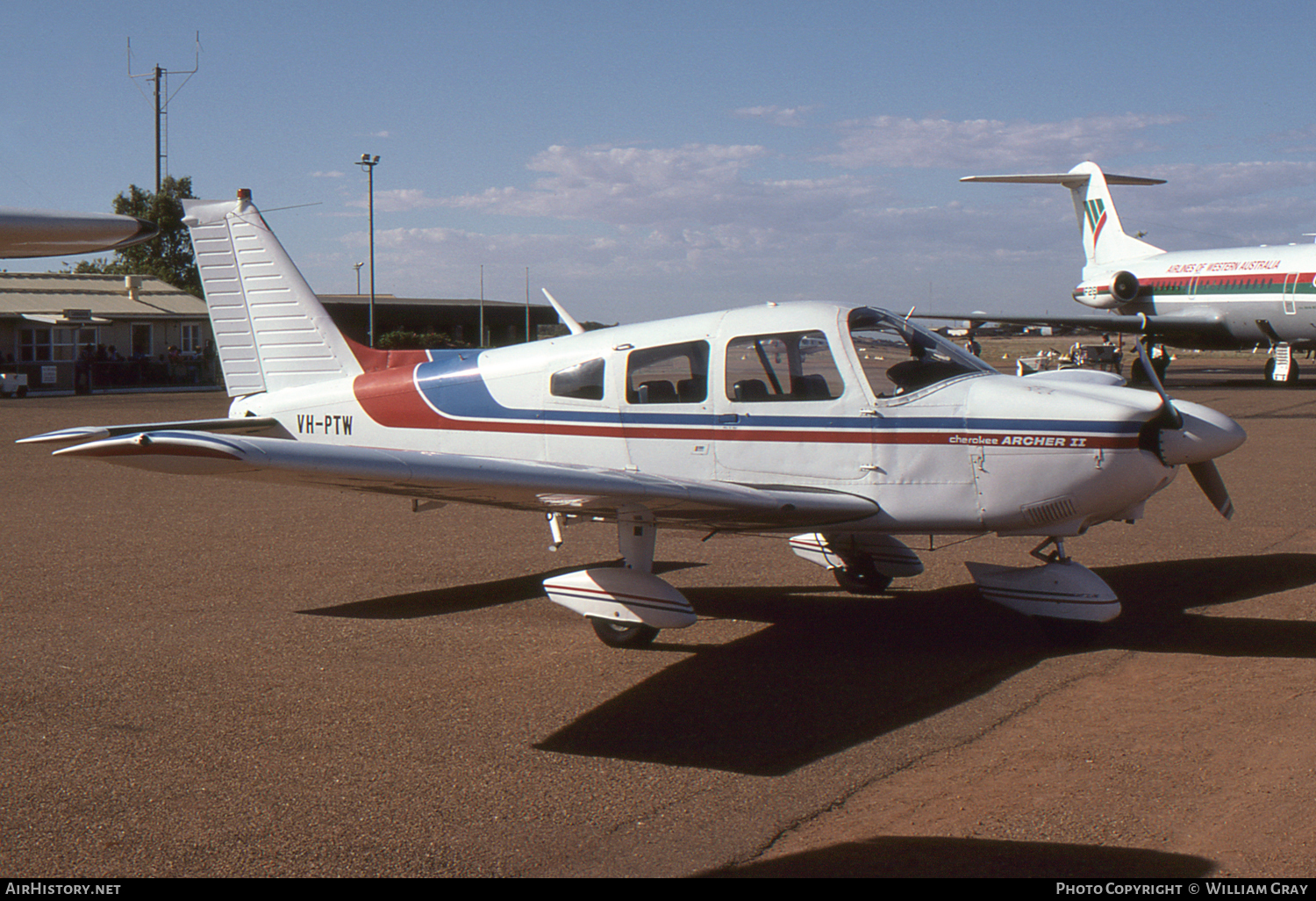Aircraft Photo of VH-PTW | Piper PA-28-181 Archer II | AirHistory.net #65791