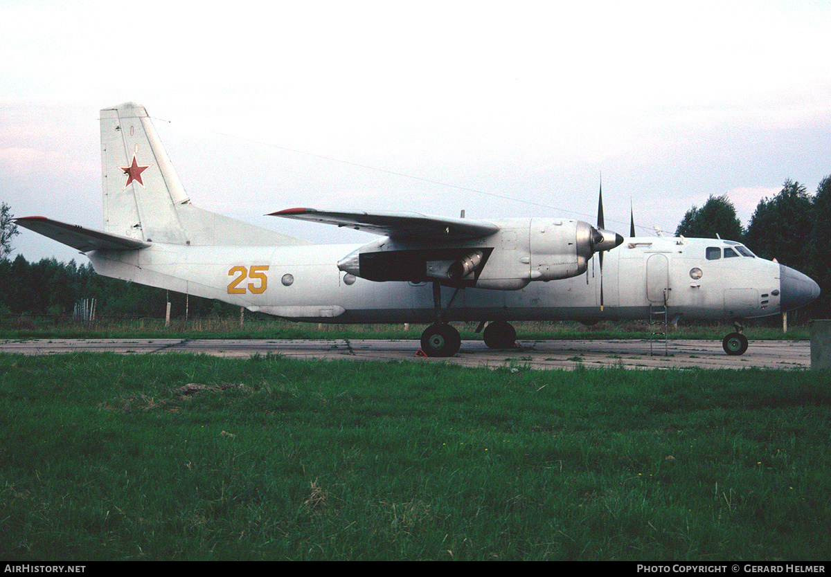 Aircraft Photo of 25 yellow | Antonov An-26 | Belarus - Air Force | AirHistory.net #65828