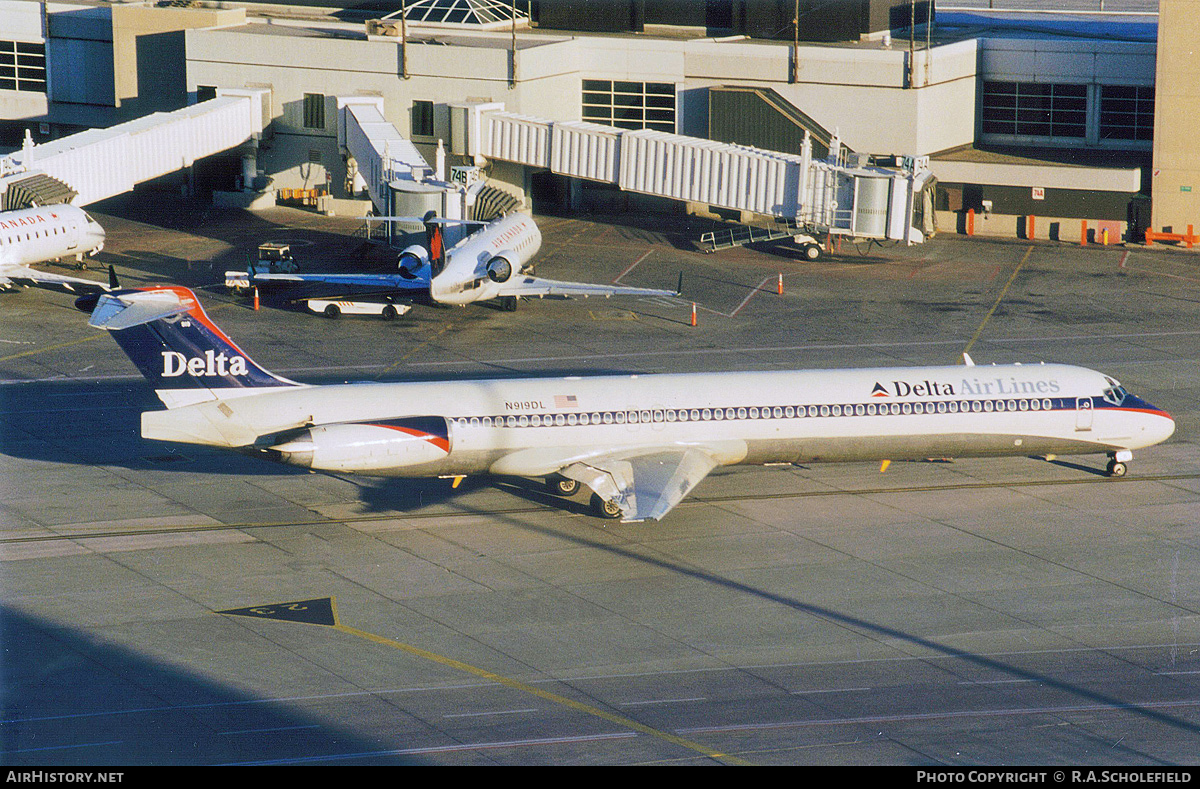 Aircraft Photo of N919DL | McDonnell Douglas MD-88 | Delta Air Lines | AirHistory.net #65901