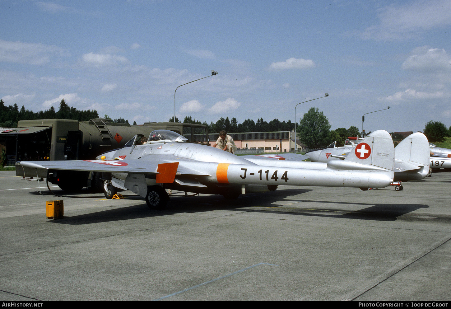 Aircraft Photo of J-1144 | De Havilland D.H. 100 Vampire FB6 | Switzerland - Air Force | AirHistory.net #65948