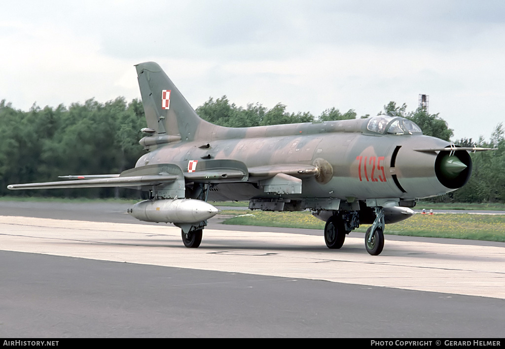Aircraft Photo of 7125 | Sukhoi Su-20R | Poland - Air Force | AirHistory.net #66017