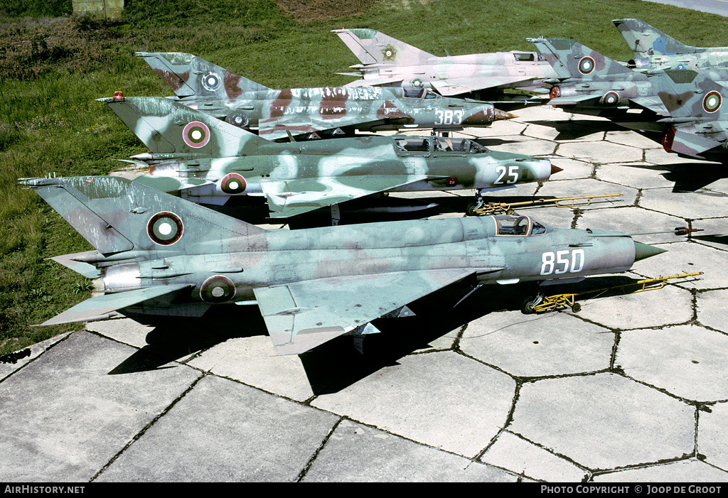 Aircraft Photo of 850 | Mikoyan-Gurevich MiG-21bis SAU | Bulgaria - Air Force | AirHistory.net #66064