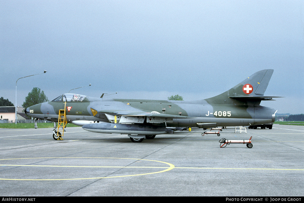 Aircraft Photo of J-4085 | Hawker Hunter F58 | Switzerland - Air Force | AirHistory.net #66123
