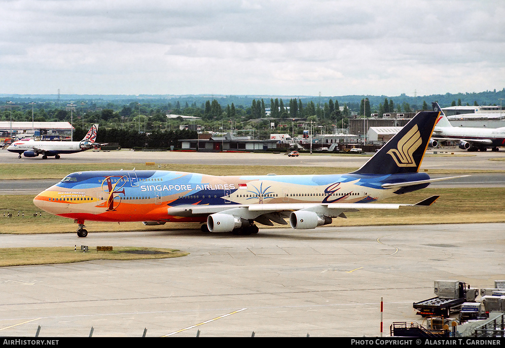 Aircraft Photo of 9V-SPL | Boeing 747-412 | Singapore Airlines | AirHistory.net #66209