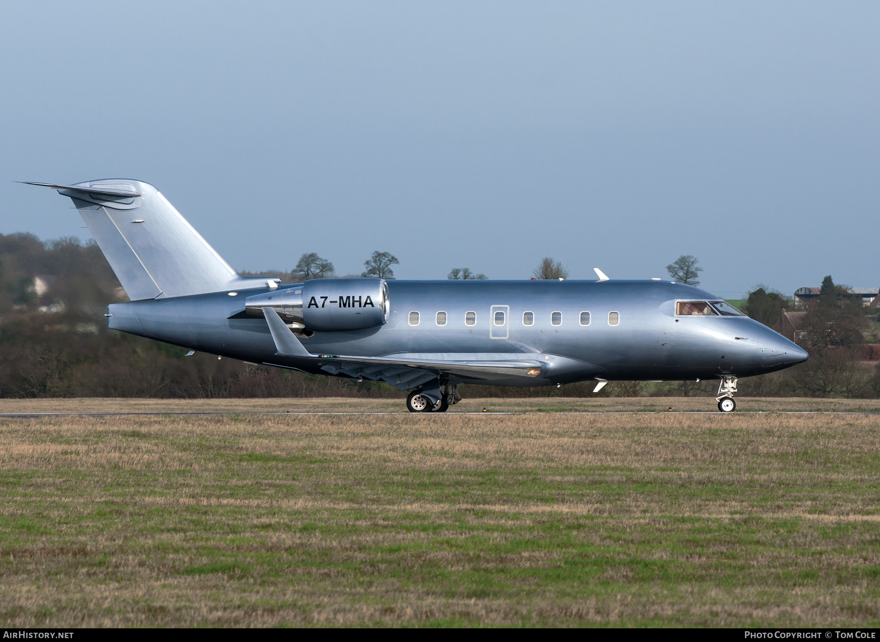 Aircraft Photo of A7-MHA | Canadair Challenger 604 (CL-600-2B16) | AirHistory.net #66406