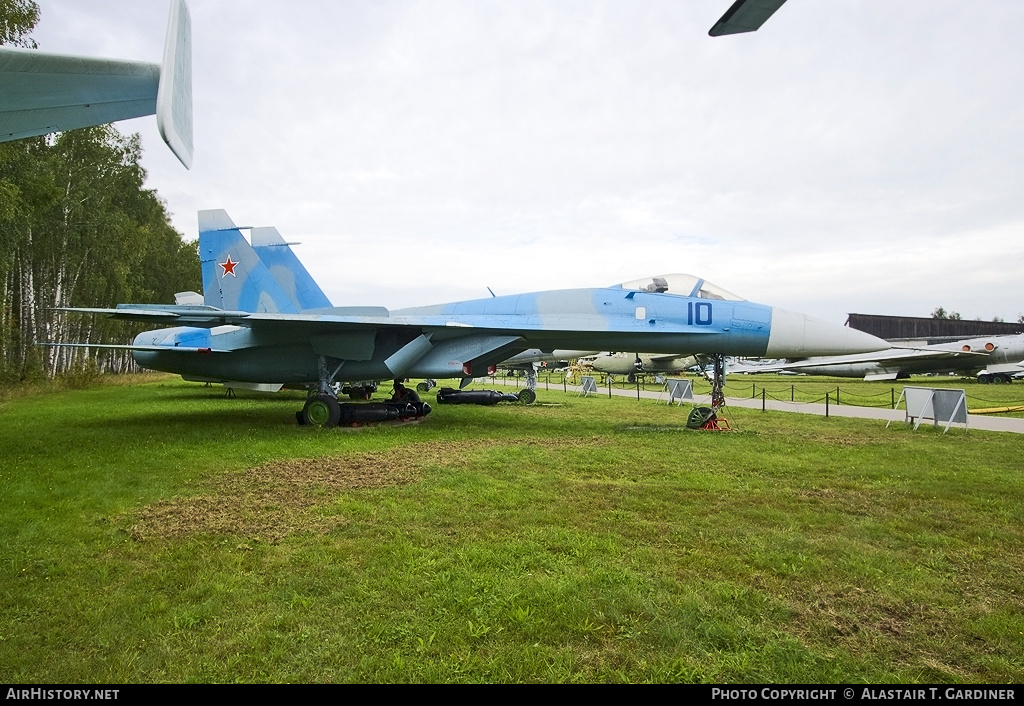 Aircraft Photo of 10 blue | Sukhoi T-10-1 (Su-27) | Russia - Air Force | AirHistory.net #66438