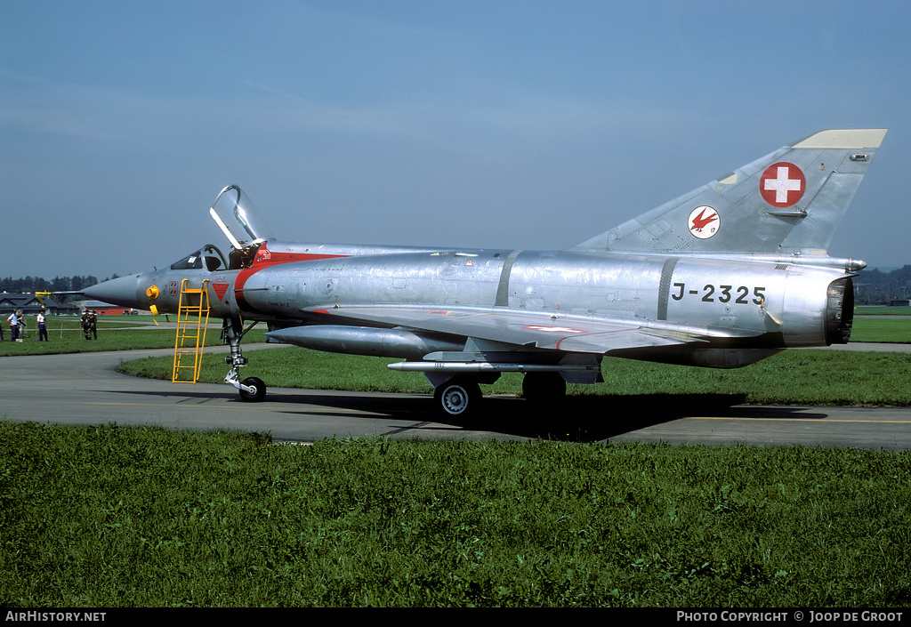 Aircraft Photo of J-2325 | Dassault Mirage IIIS | Switzerland - Air Force | AirHistory.net #66471