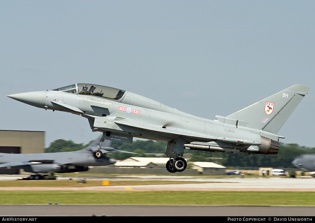 Aircraft Photo of ZJ809 | Eurofighter EF-2000 Typhoon T1 | UK - Air Force | AirHistory.net #66539