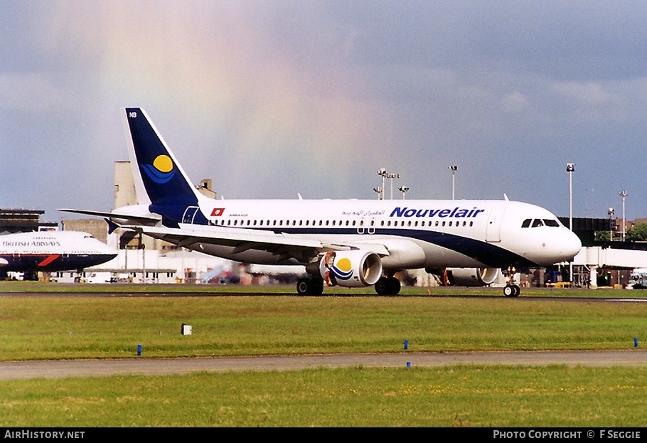 Aircraft Photo of TS-INB | Airbus A320-214 | Nouvelair Tunisie | AirHistory.net #66603