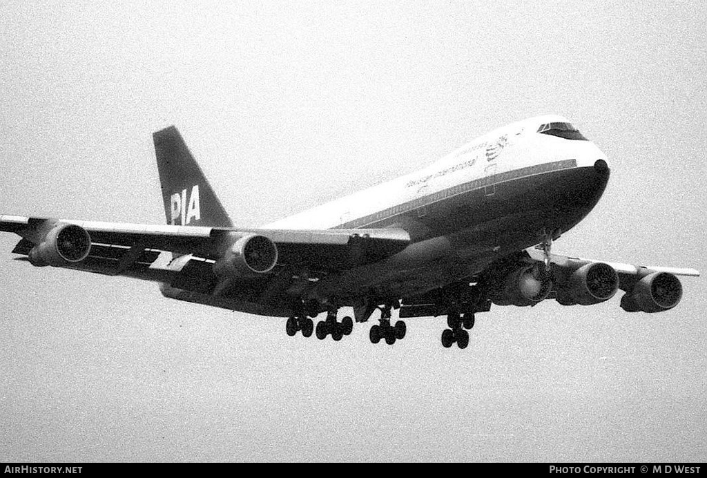 Aircraft Photo of AP-AYW | Boeing 747-282B | Pakistan International Airlines - PIA | AirHistory.net #66671