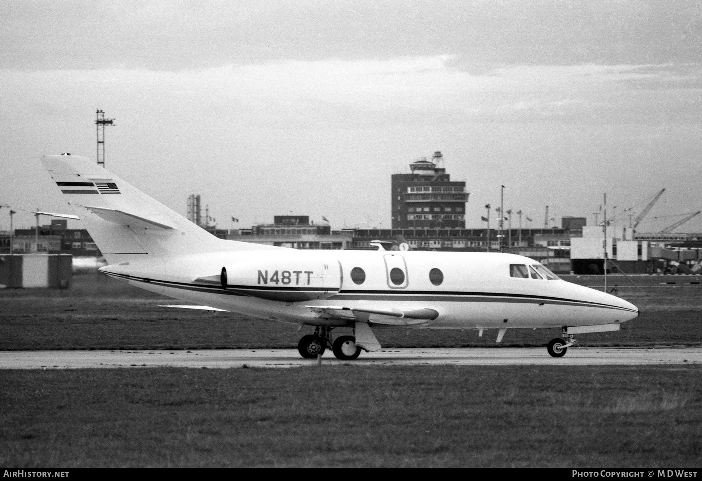 Aircraft Photo of N48TT | Dassault Falcon 10... | AirHistory.net #66682