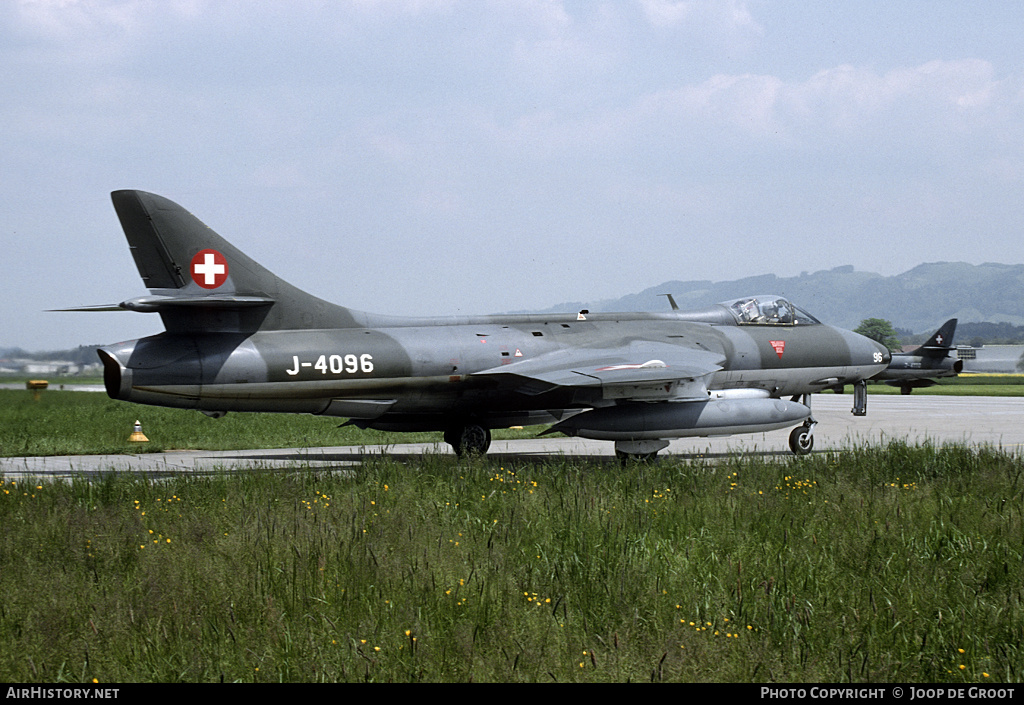 Aircraft Photo of J-4096 | Hawker Hunter F58 | Switzerland - Air Force | AirHistory.net #67066
