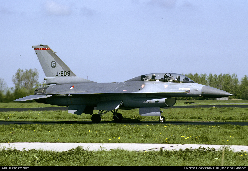 Aircraft Photo of J-209 | General Dynamics F-16B Fighting Falcon | Netherlands - Air Force | AirHistory.net #67115