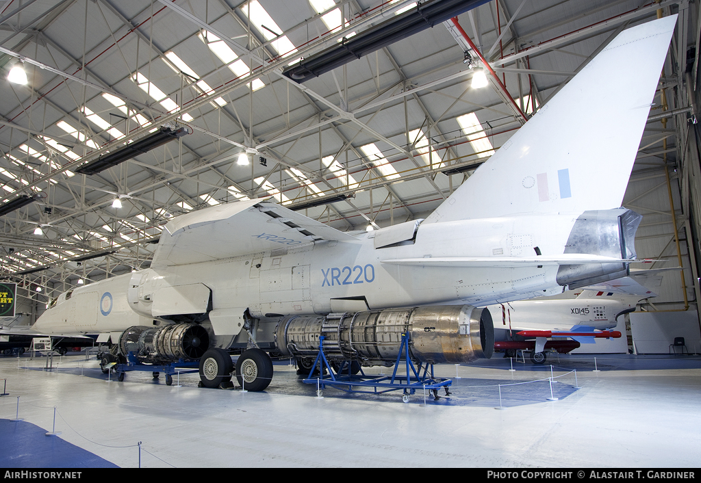 Aircraft Photo of XR220 | BAC TSR-2 | UK - Air Force | AirHistory.net #67157