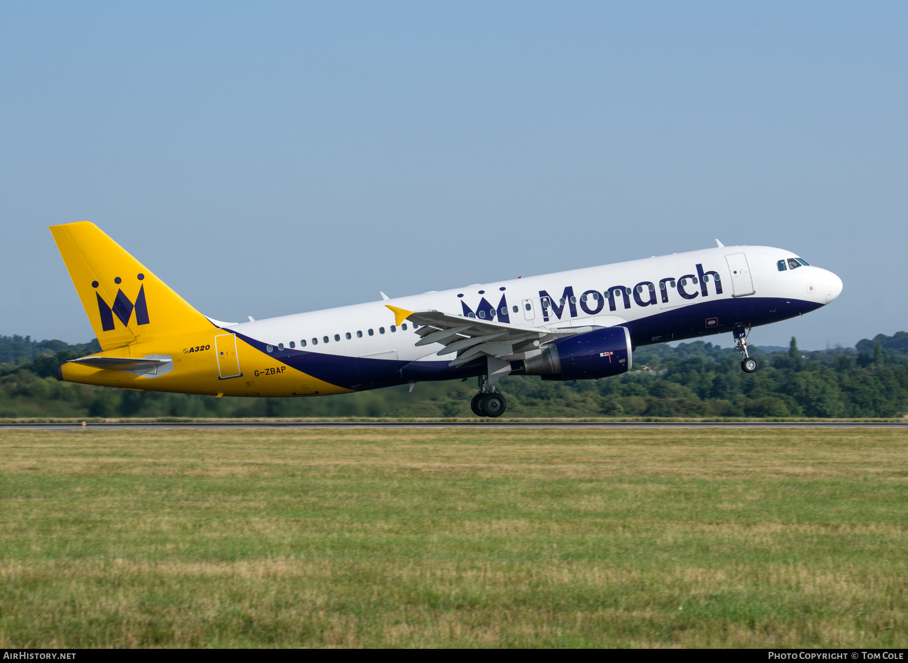Aircraft Photo of G-ZBAP | Airbus A320-214 | Monarch Airlines | AirHistory.net #67190