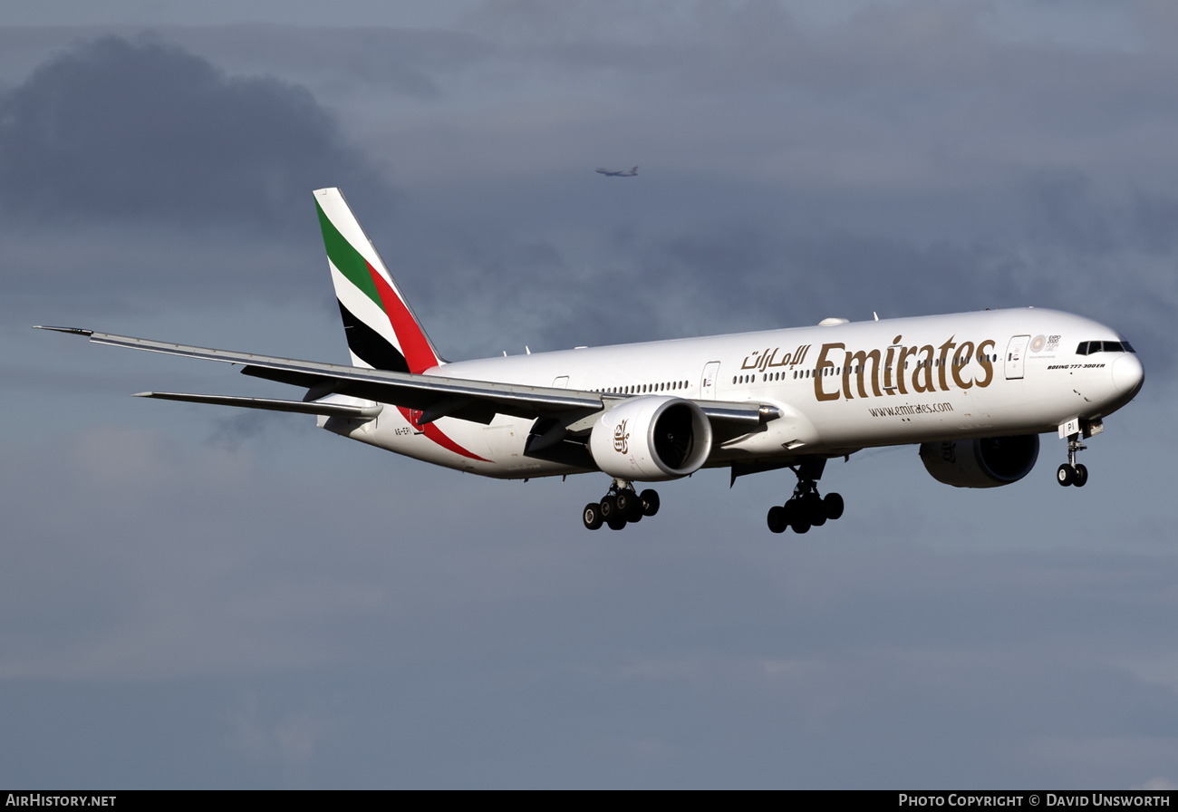 Aircraft Photo of A6-EPI | Boeing 777-31H/ER | Emirates | AirHistory.net #67220
