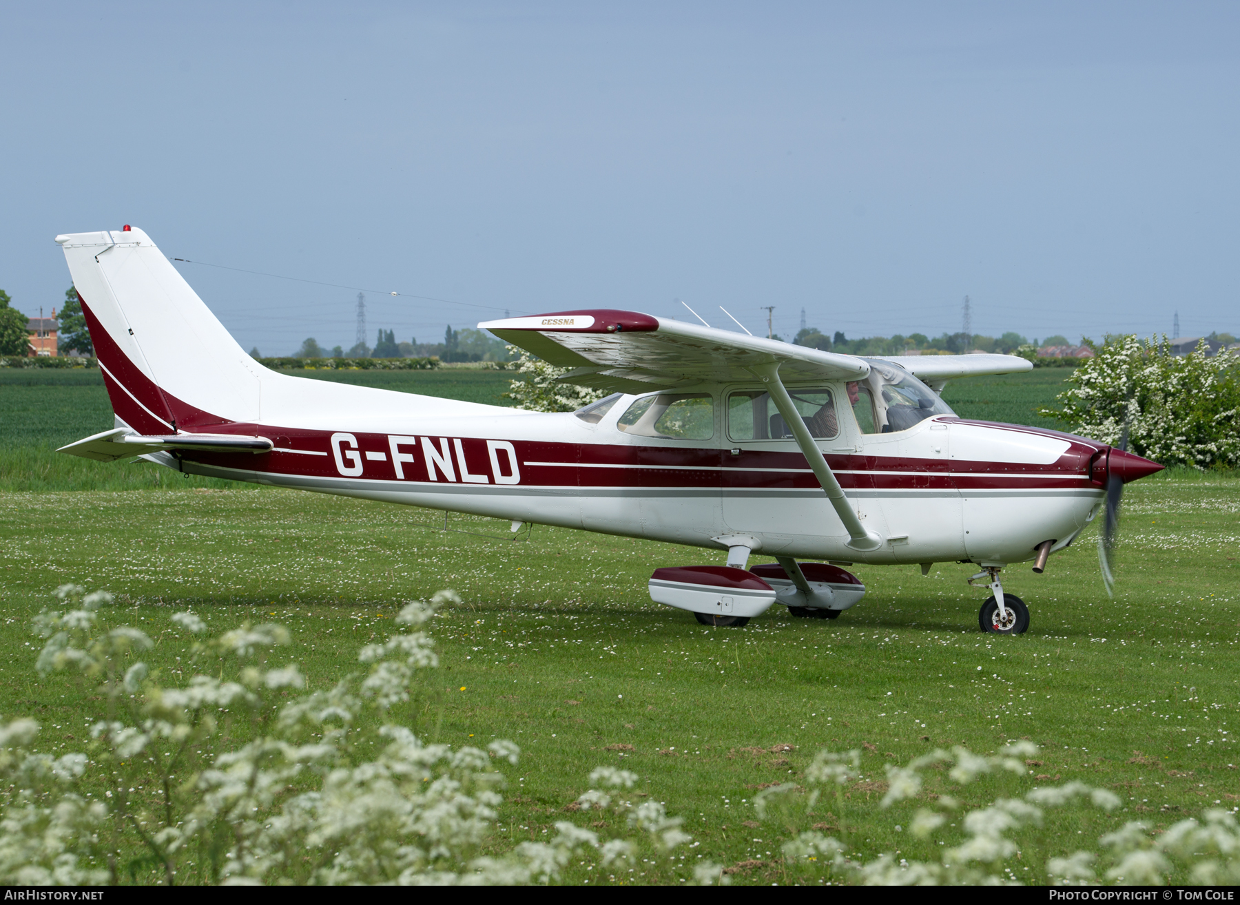 Aircraft Photo of G-FNLD | Cessna 172N | AirHistory.net #67248