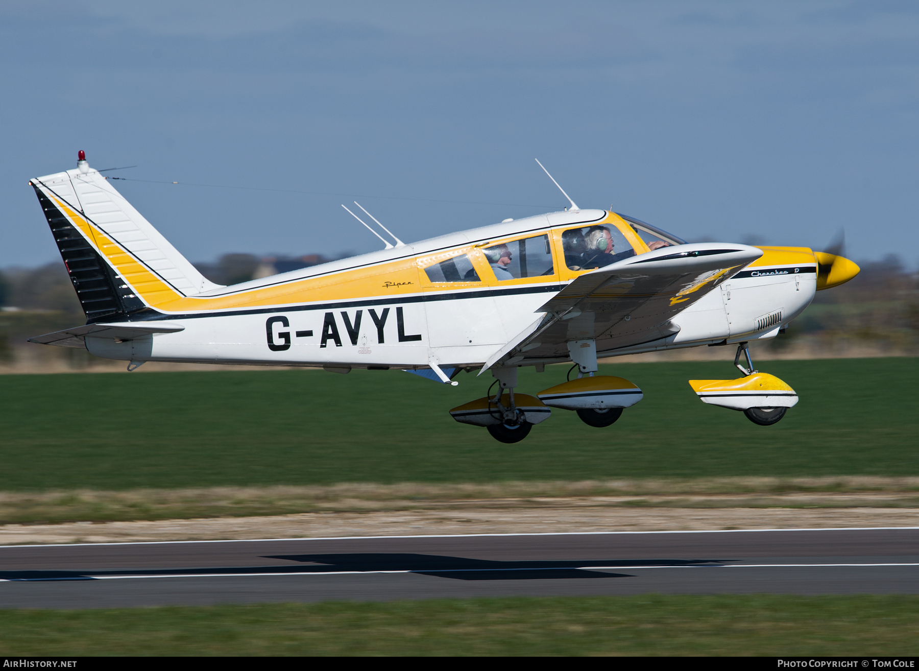 Aircraft Photo of G-AVYL | Piper PA-28-180 Cherokee D | AirHistory.net #67471