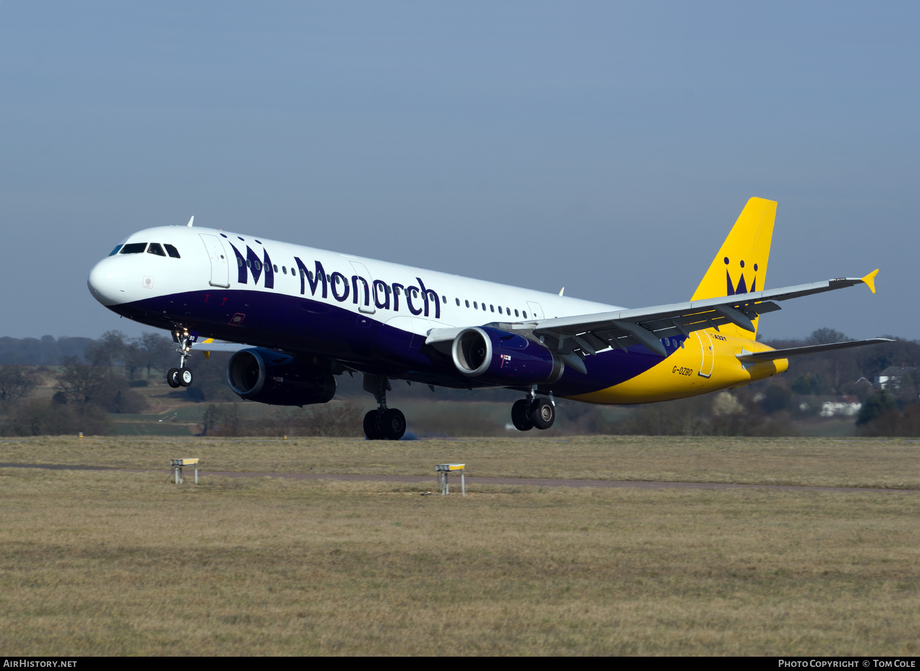 Aircraft Photo of G-OZBO | Airbus A321-231 | Monarch Airlines | AirHistory.net #67502