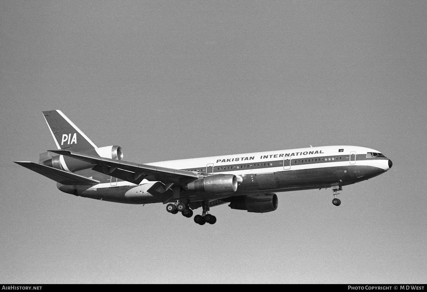 Aircraft Photo of AP-AXC | McDonnell Douglas DC-10-30 | Pakistan International Airlines - PIA | AirHistory.net #67511