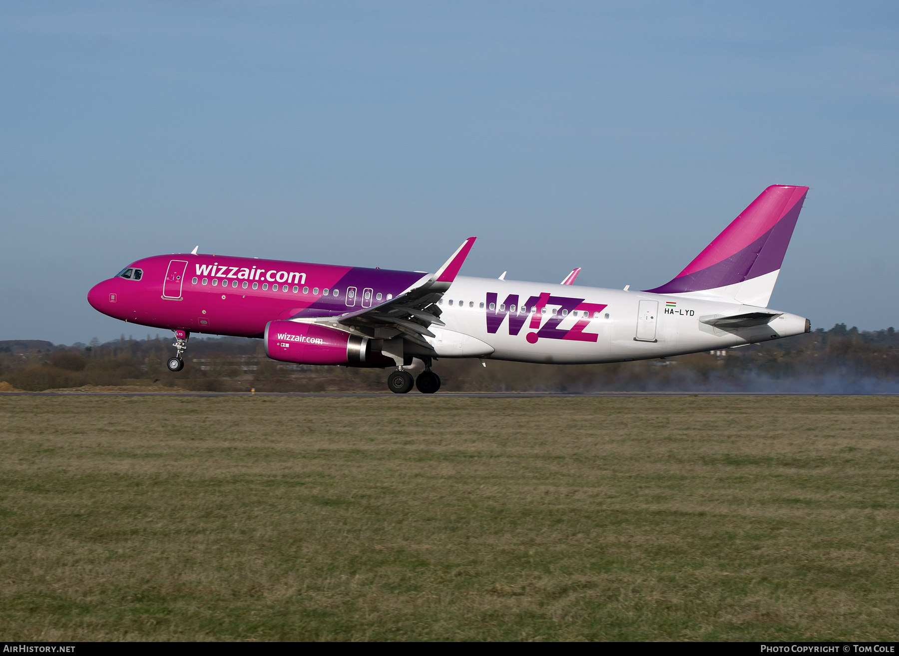 Aircraft Photo of HA-LYD | Airbus A320-232 | Wizz Air | AirHistory.net #67715