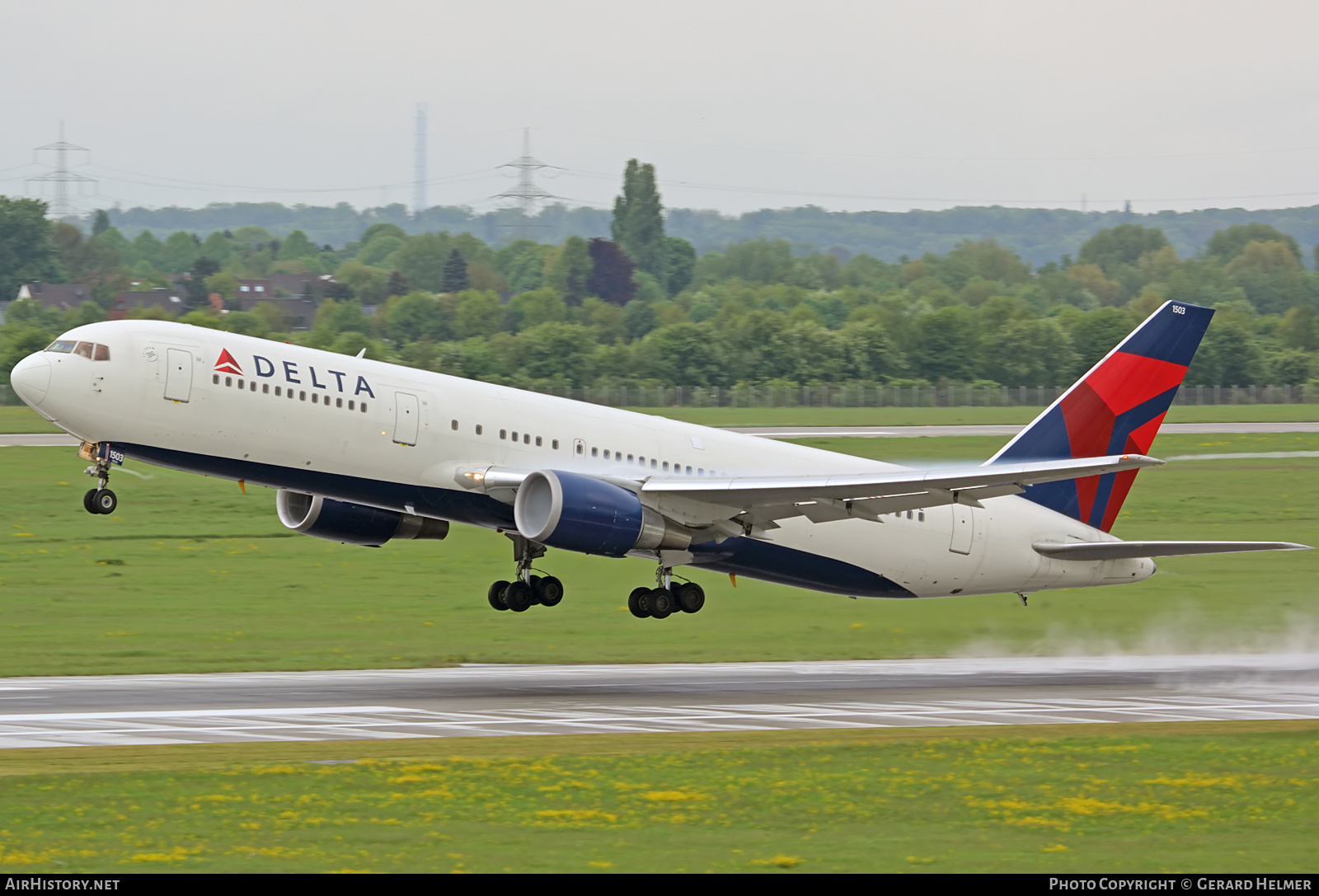 Aircraft Photo of N153DL | Boeing 767-3P6/ER | Delta Air Lines | AirHistory.net #67767