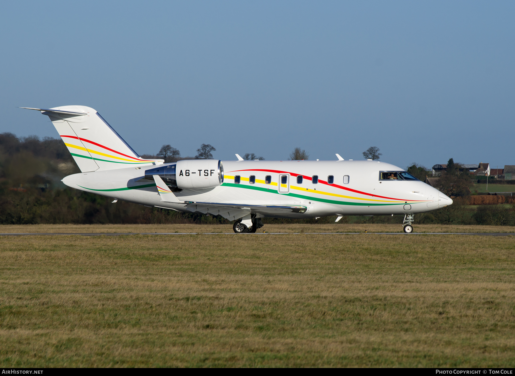 Aircraft Photo of A6-TSF | Bombardier Challenger 605 (CL-600-2B16) | AirHistory.net #67892
