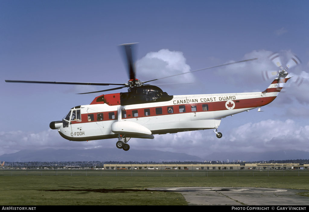 Aircraft Photo of C-FDOH | Sikorsky S-61N | Canadian Coast Guard | AirHistory.net #67904