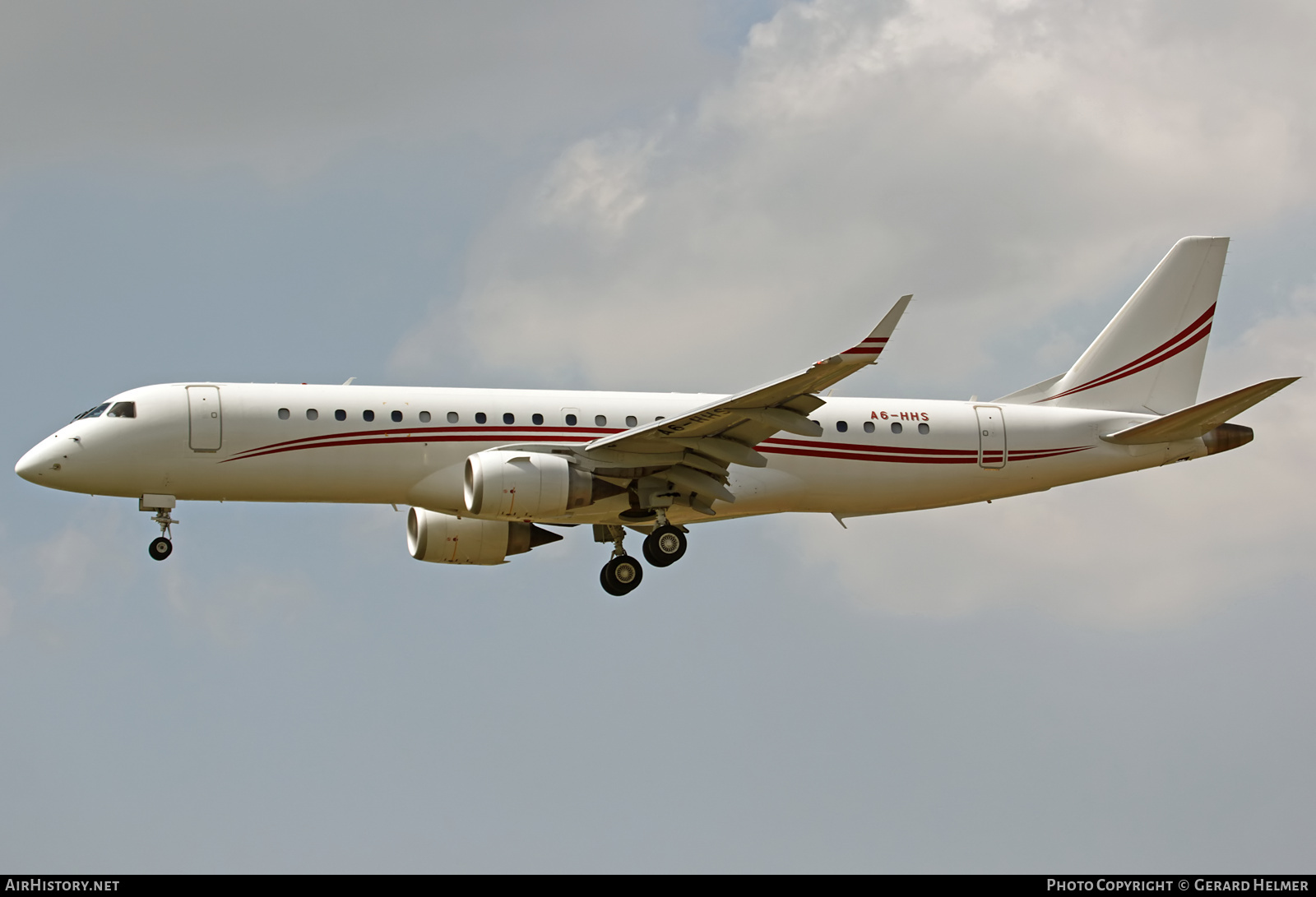 Aircraft Photo of A6-HHS | Embraer Lineage 1000 (ERJ-190-100ECJ) | AirHistory.net #67961