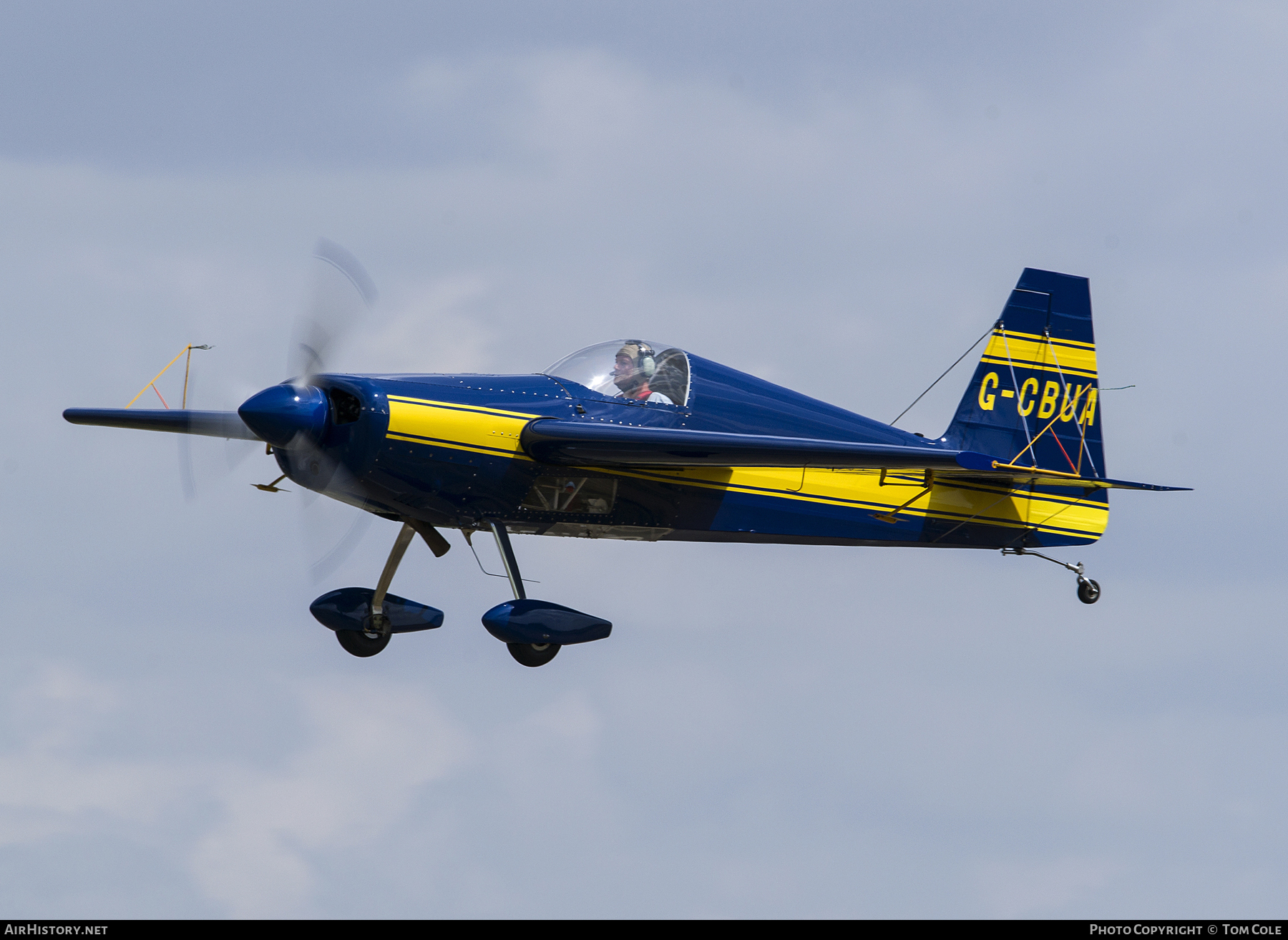 Aircraft Photo of G-CBUA | Extra EA-230 | AirHistory.net #67965