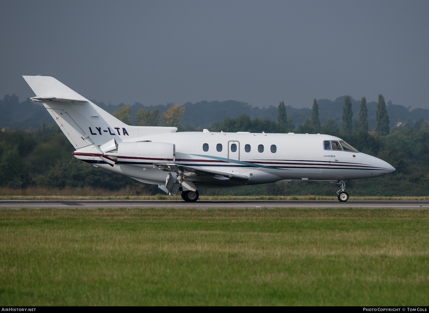 Aircraft Photo of LY-LTA | Raytheon Hawker 800XPi | Charter Jets | AirHistory.net #67982